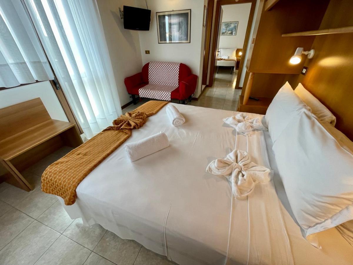 Hotel Rosa Caorle Exterior foto
