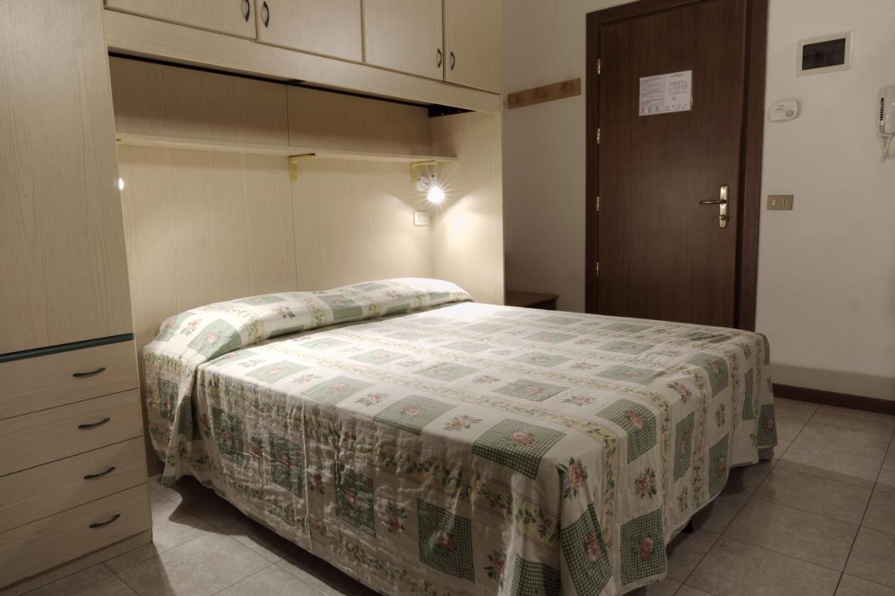 Hotel Rosa Caorle Quarto foto