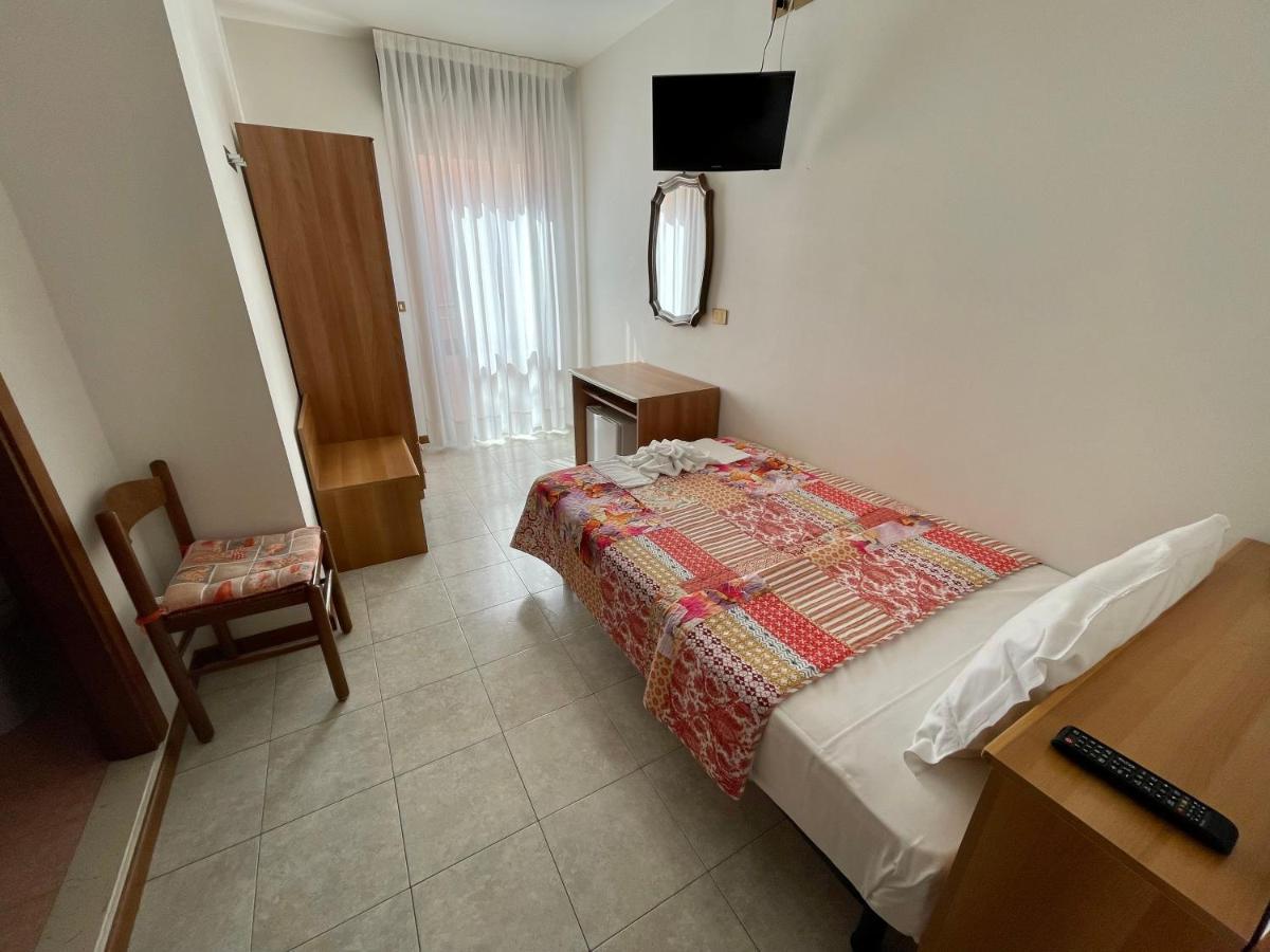 Hotel Rosa Caorle Quarto foto