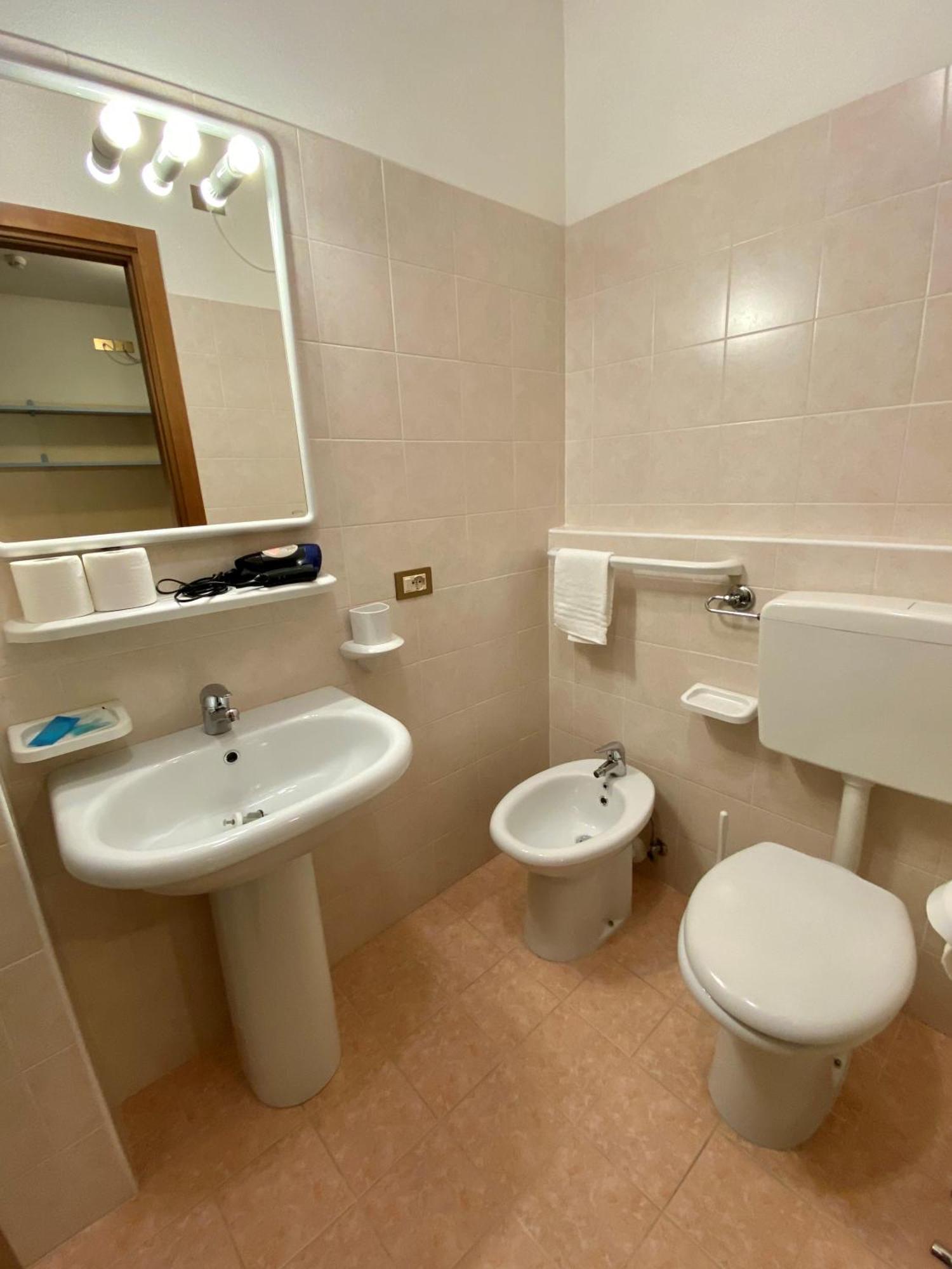 Hotel Rosa Caorle Quarto foto
