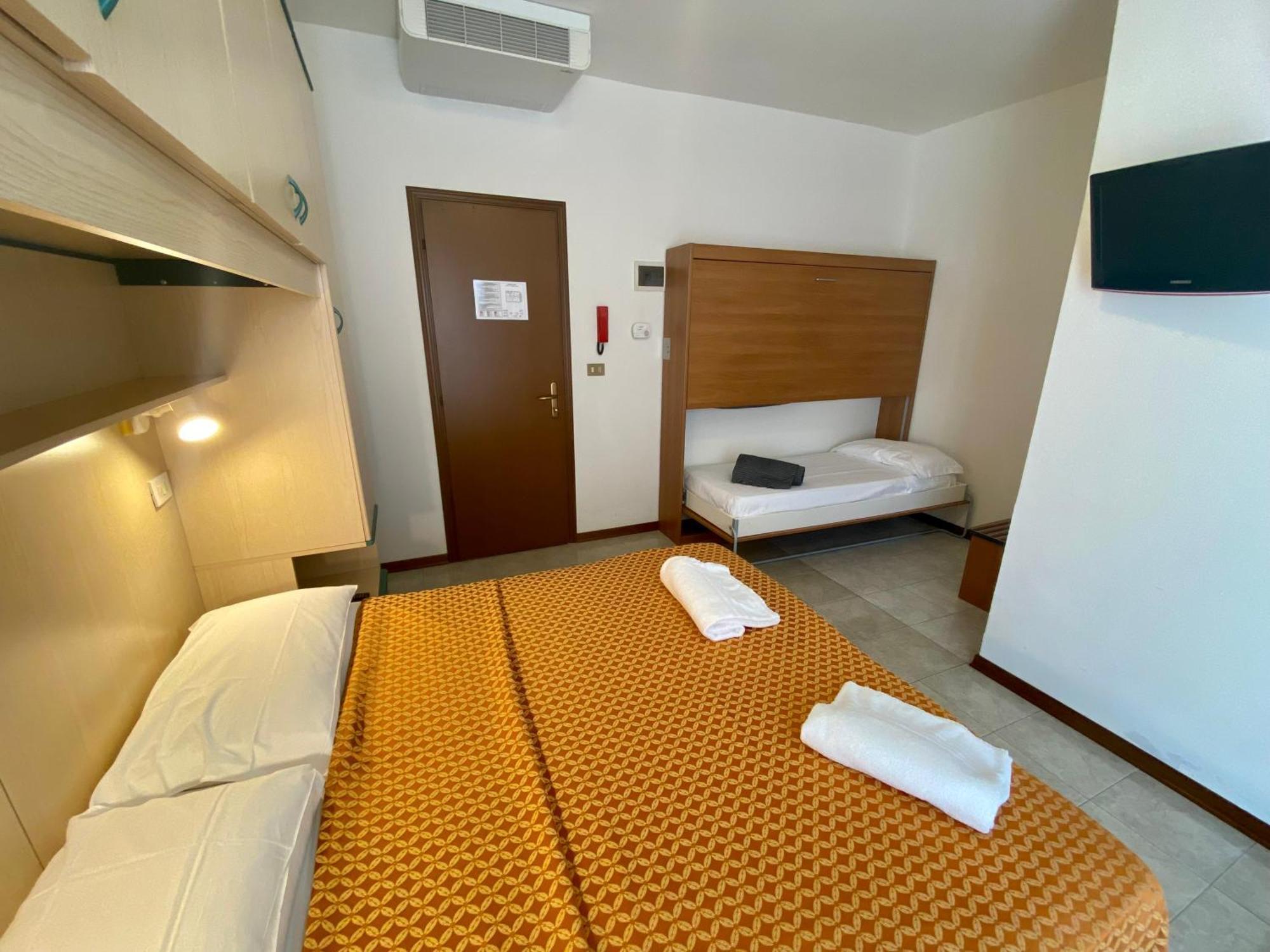 Hotel Rosa Caorle Quarto foto